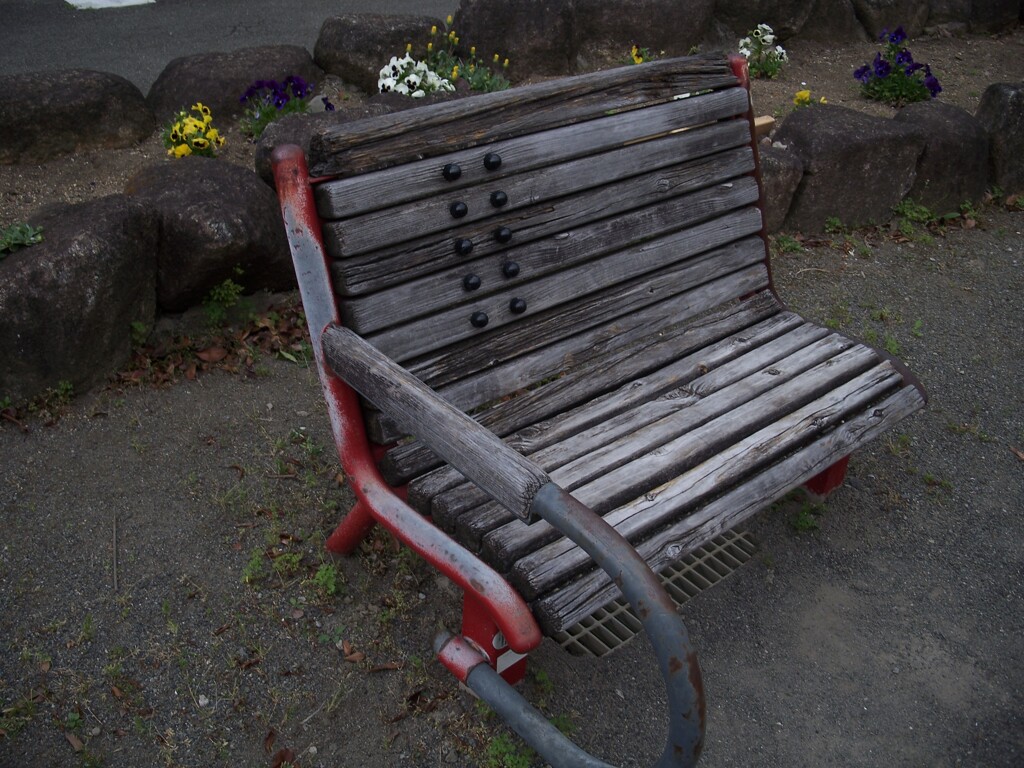 くたびれたマッサージチェア