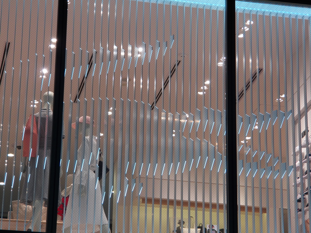 GINZA WINDOW 060