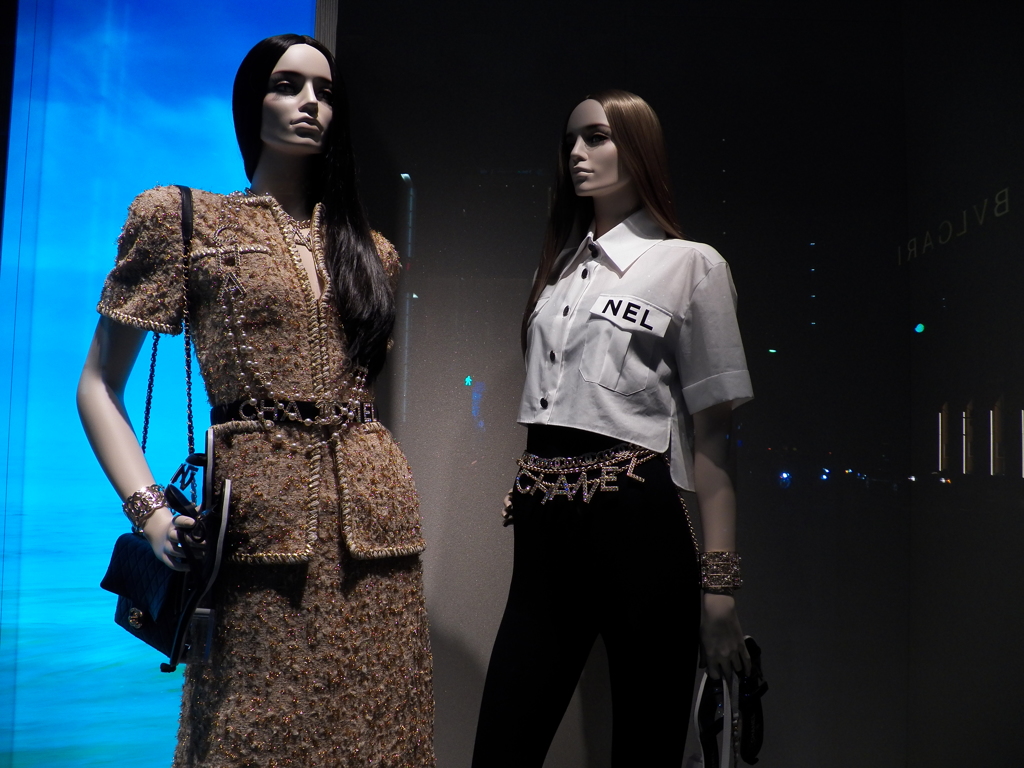 GINZA WINDOW 074