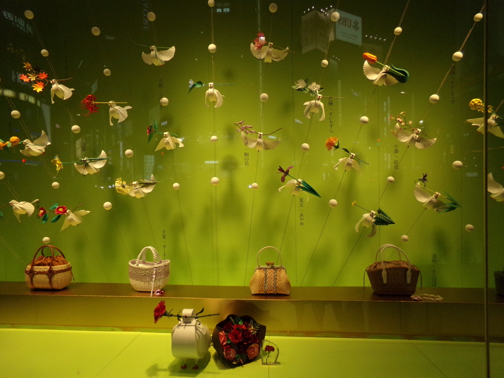 GINZA WINDOW 072