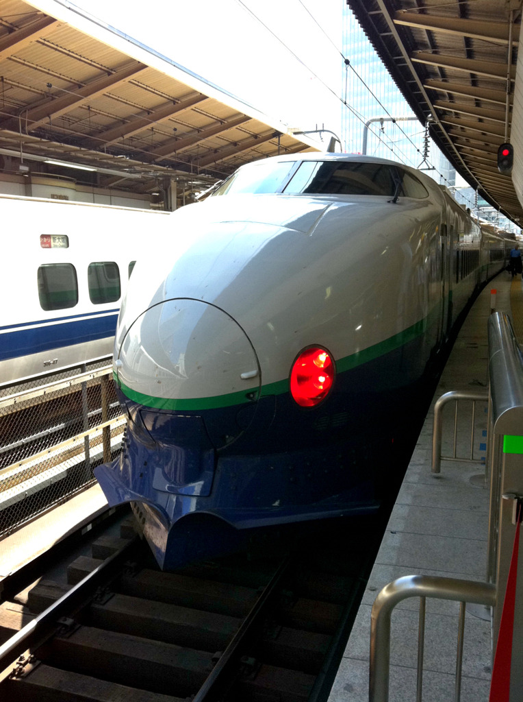 丸いお顔の200系