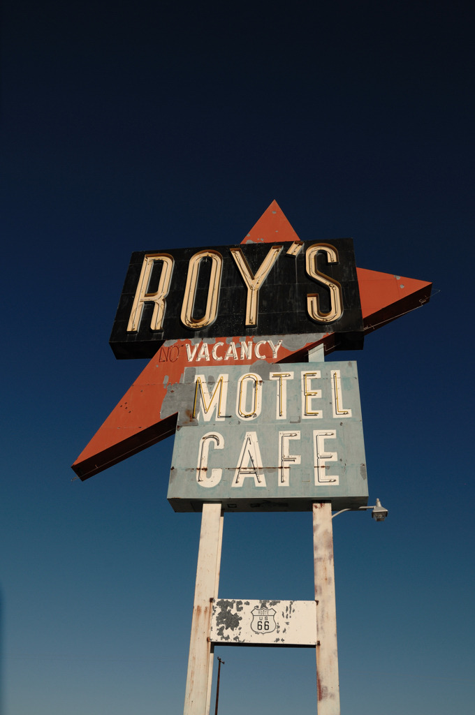 ROY'S Cafe