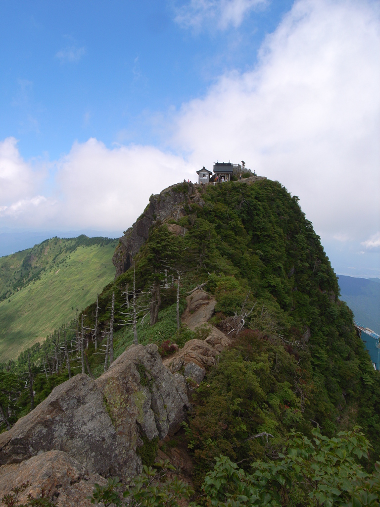 石鎚山　弘山（みせん）