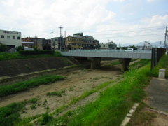 水の無い川