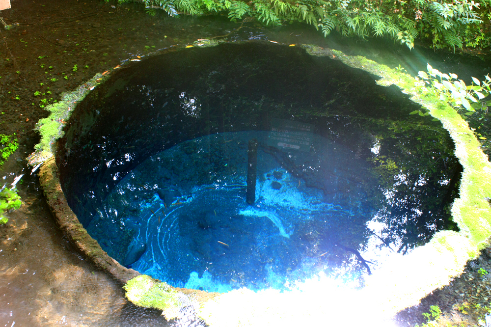 東洋一の湧き水