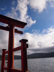 芦ノ湖と鳥居