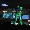 見上げろ！ガンダム！