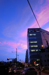 嘘のような空