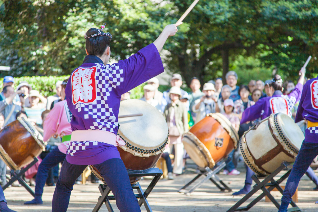 根津神社　つつじ祭りの一コマ