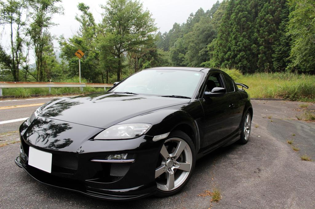 Sports car 