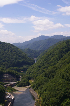 ダムからの景色