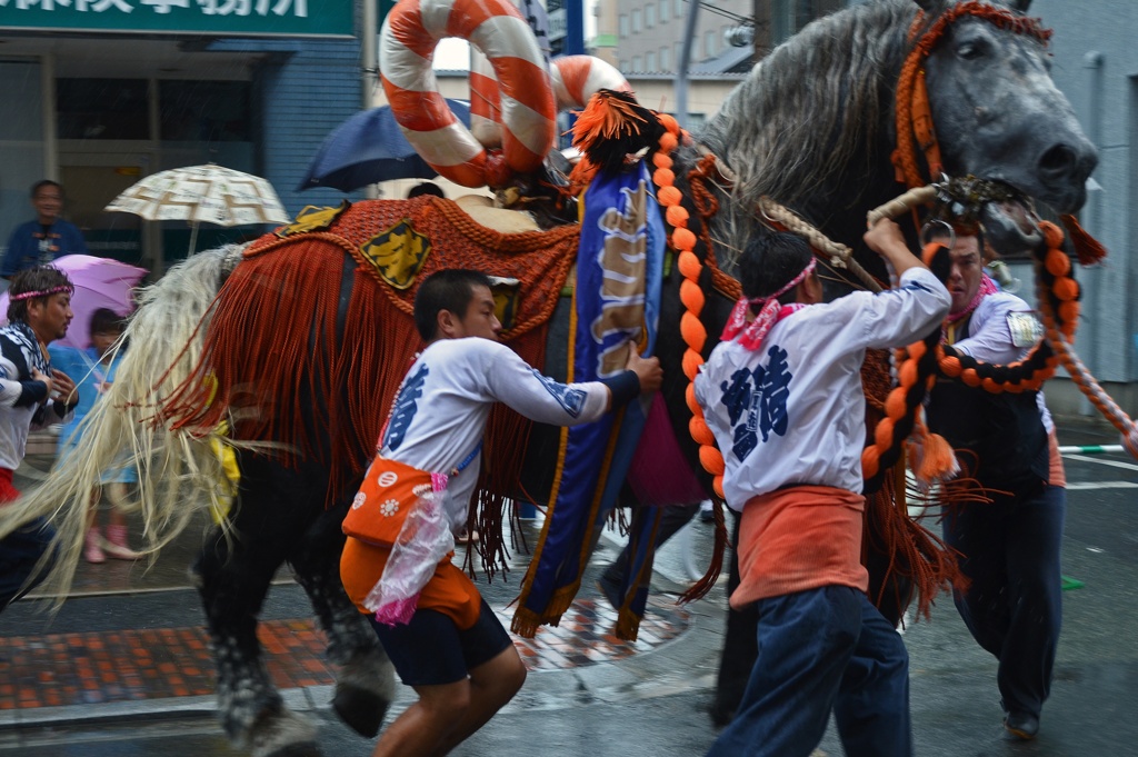 人馬躍動、藤崎宮例大祭
