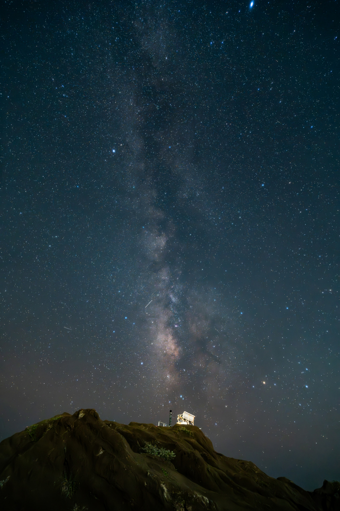 野島崎灯台　白いベンチ　星空