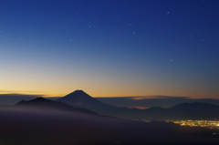 高原の夜明け