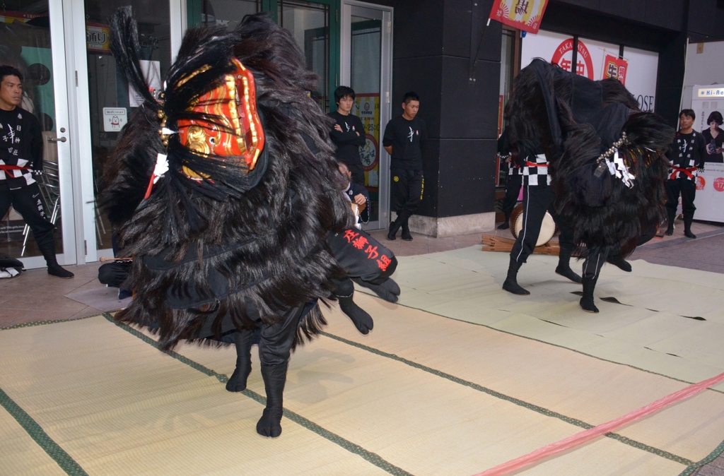 黒い獅子