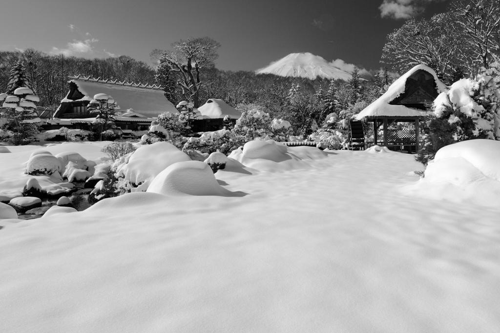 冬の忍野村