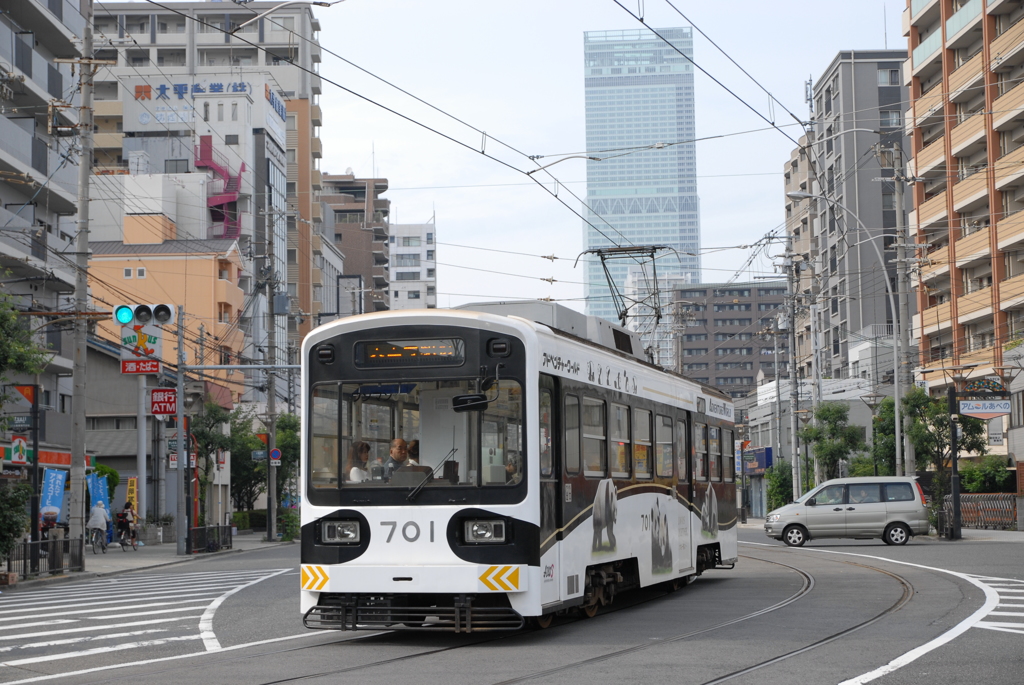 パンダ電車とハルカス