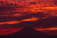 空、燃ゆる