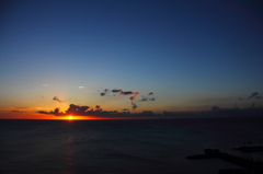 "Do" you see the bright red sky?