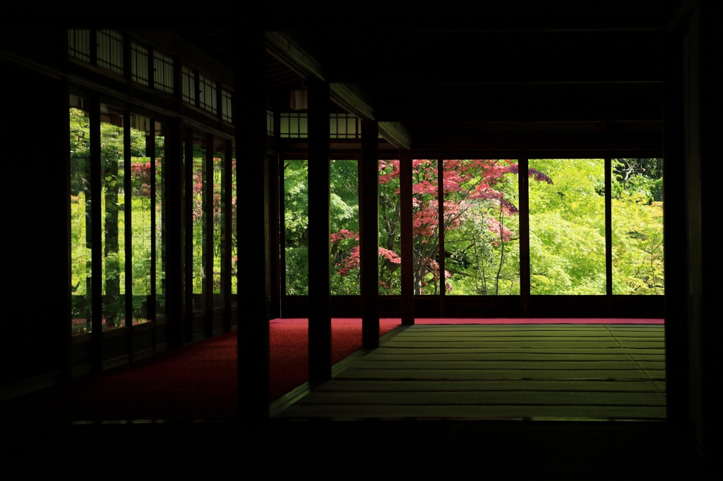緑の間