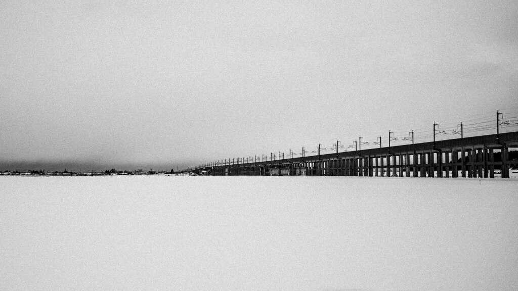 雪原と線路