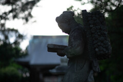 夕暮れの神社