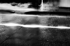 とつぜんの雨