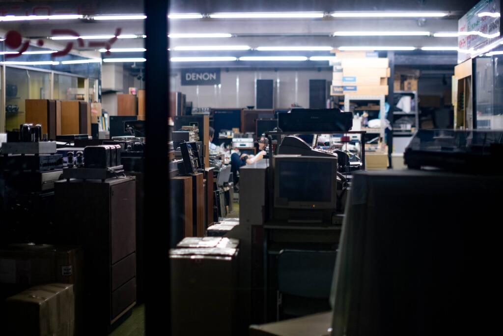 オーディオ屋の夜