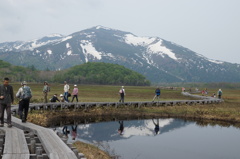 逆さ至仏山