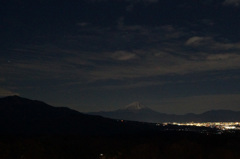 八ヶ岳から見た夜景富士