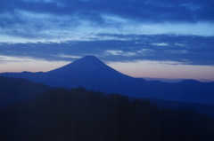 八ヶ岳から見た夜明け富士01