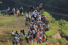 早くからご苦労さんです