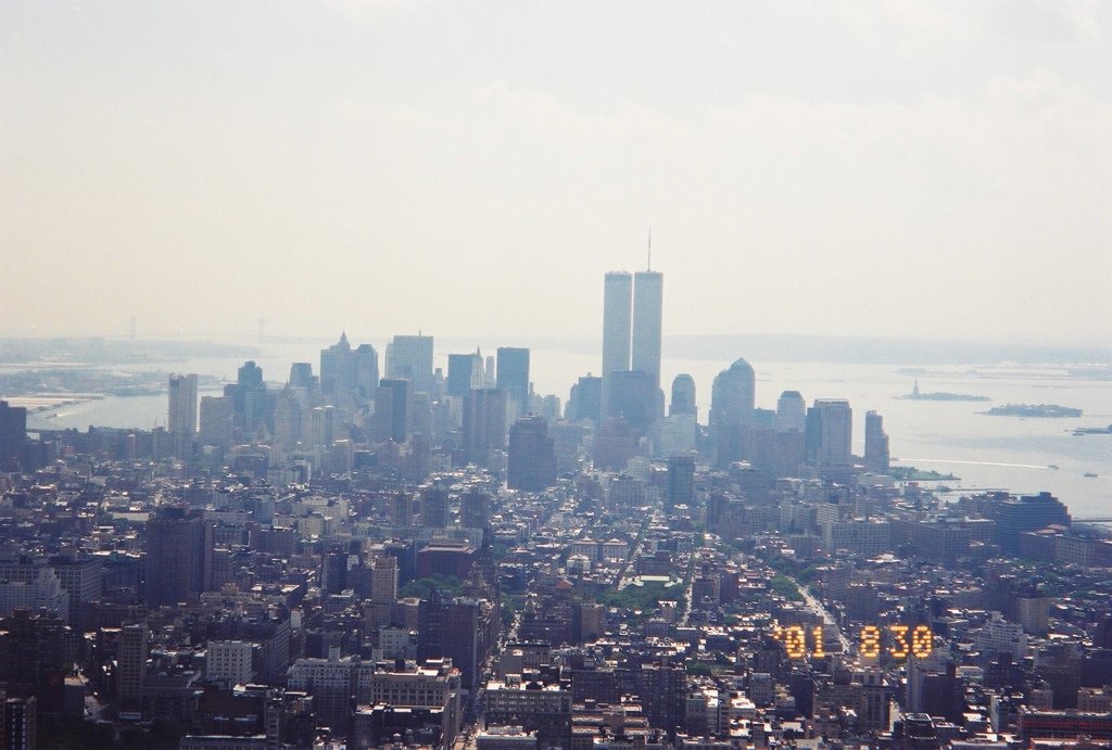 エンパイアビルから