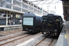 左が、、、