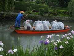 雨の川下り