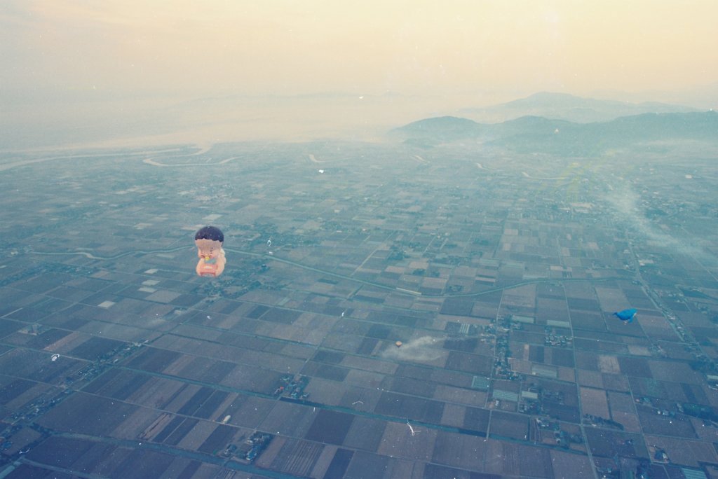 ハイハイしながら