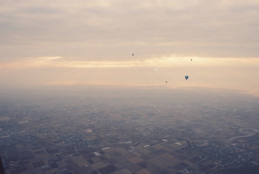 ワイドで写したら高く見えますね