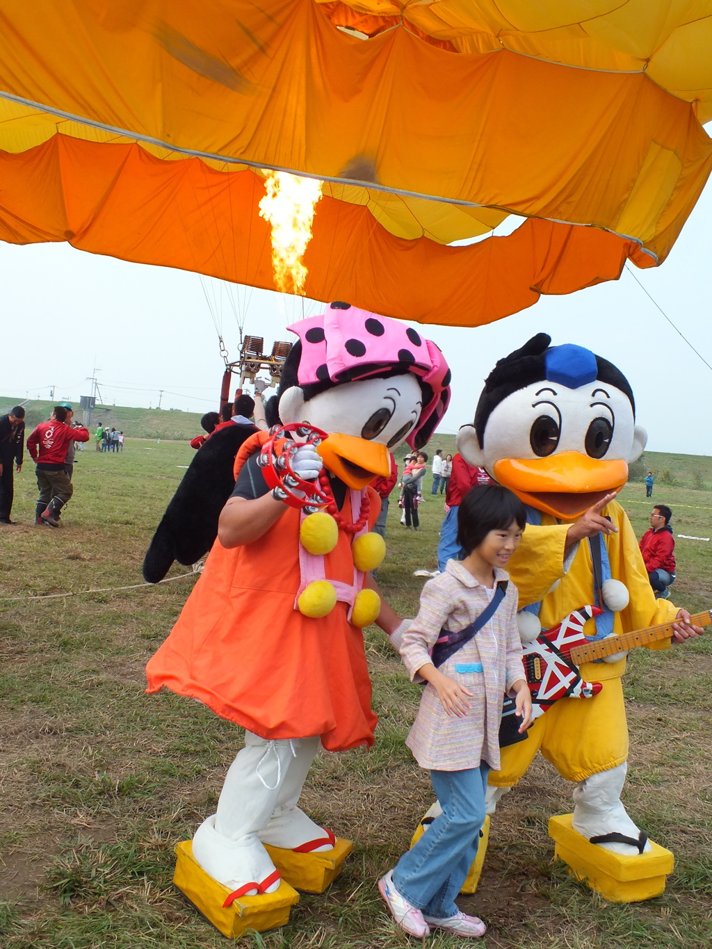 これは飛べません