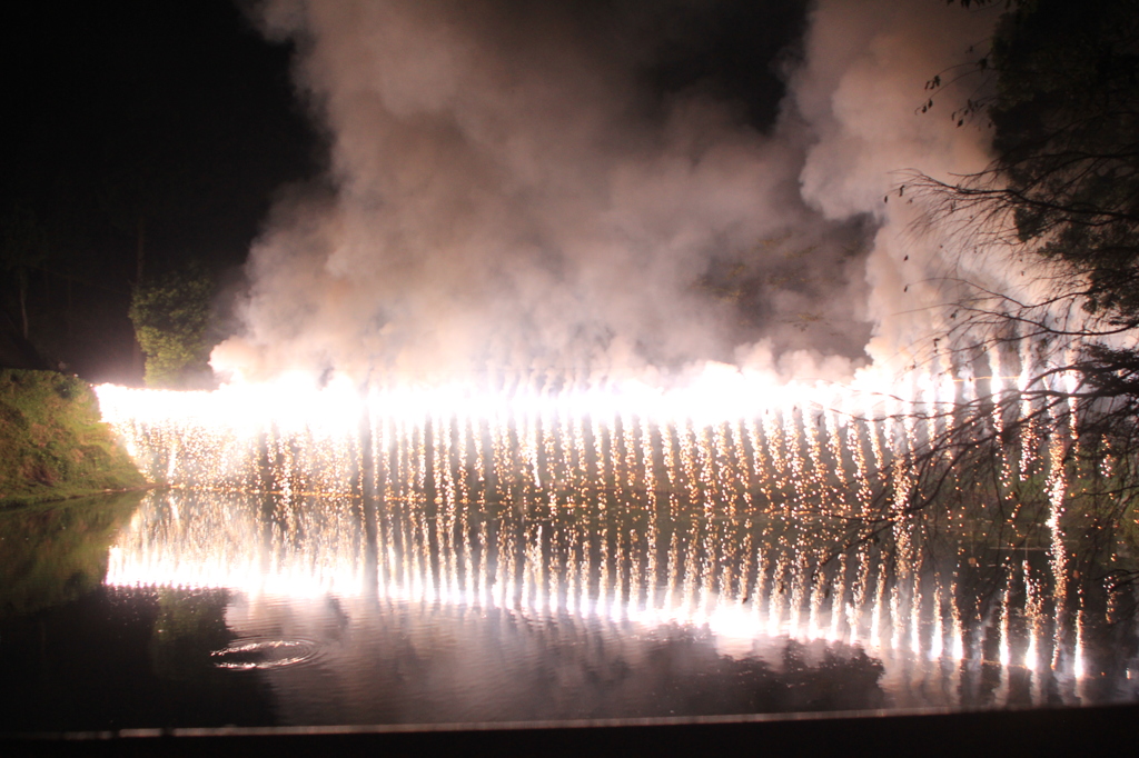 上下に流れるようできれいです