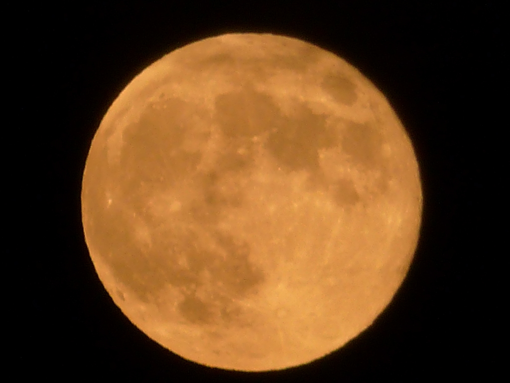 スーパームーン