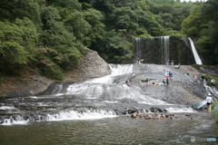 してやったことは水に流せ