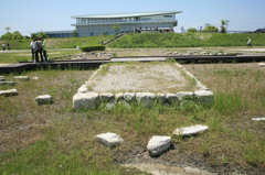 埋め立ててるもんね