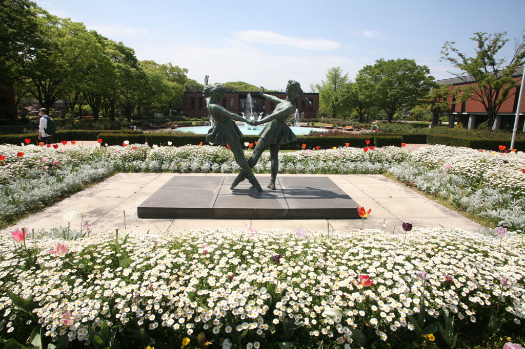 石橋文化センター