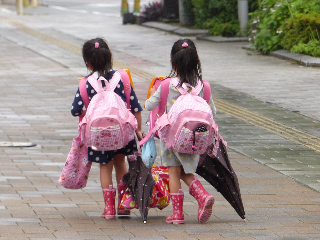 二人で持とうよ