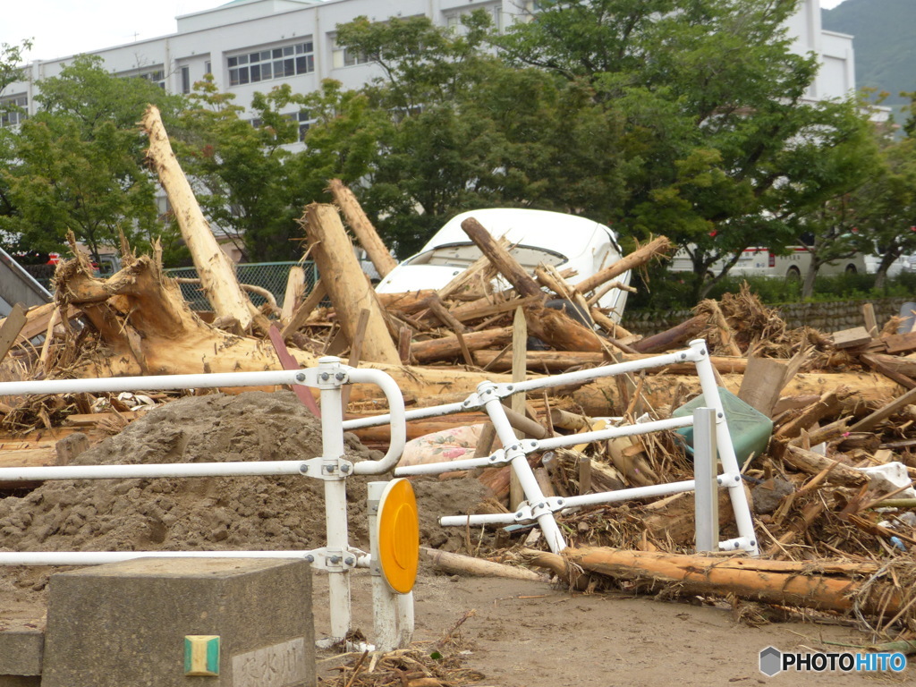 小さな川が氾濫