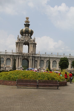 ドイツ、上海？