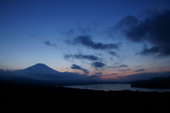 山中湖にて