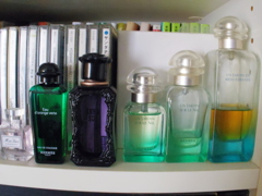 トイレンズで　棚