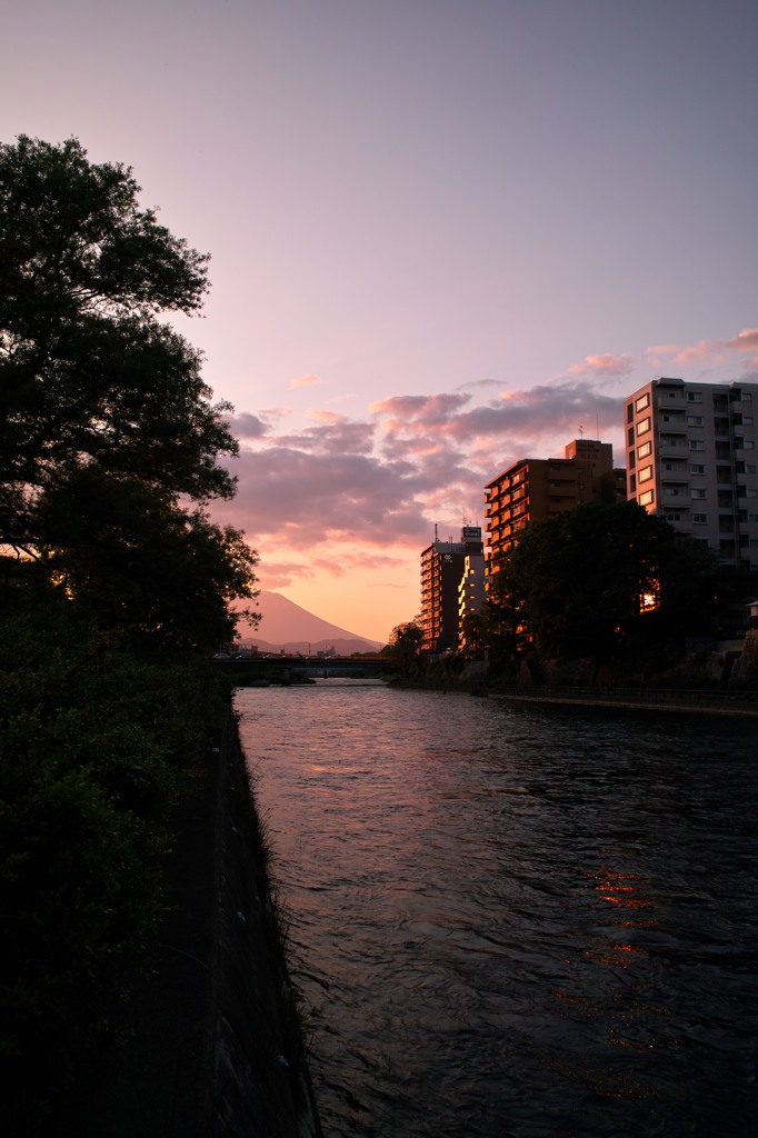 北上川と岩手山