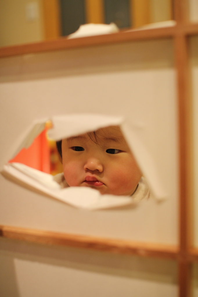 障子に顔あり